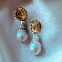 Load image into Gallery viewer, Baroque pearls