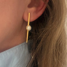 Load image into Gallery viewer, Aguja con perla
